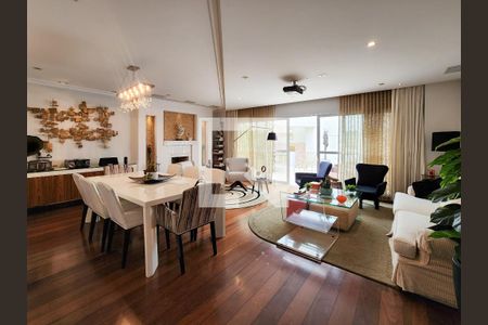 Sala de casa à venda com 4 quartos, 224m² em Planalto Paulista, São Paulo