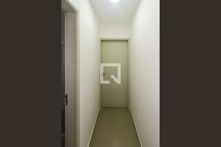 Corredor de apartamento para alugar com 1 quarto, 40m² em Parque São Rafael, São Paulo