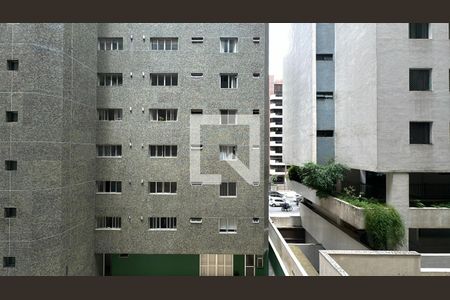 Vista do Quarto de apartamento para alugar com 1 quarto, 32m² em Batel, Curitiba
