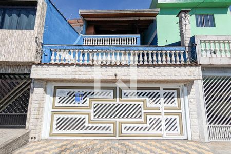 Casa à venda com 125m², 2 quartos e 2 vagasFachada