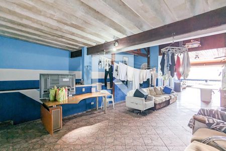 Casa à venda com 125m², 2 quartos e 2 vagasChurrasqueira