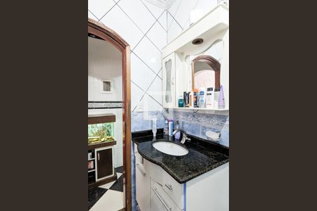 Casa à venda com 125m², 2 quartos e 2 vagasBanheiro