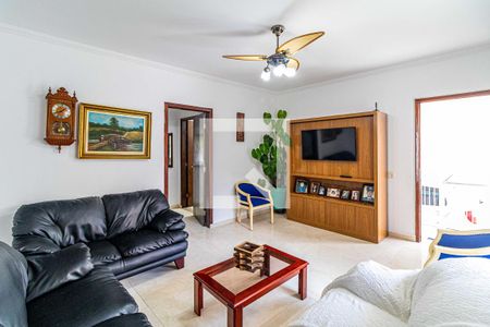 Sala de casa para alugar com 4 quartos, 223m² em Jardim Rizzo, São Paulo