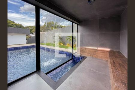 Casa à venda com 400m², 4 quartos e 7 vagasSauna 
