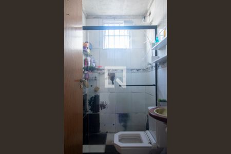 Casa à venda com 98m², 3 quartos e 1 vagaBanheiro quarto 3