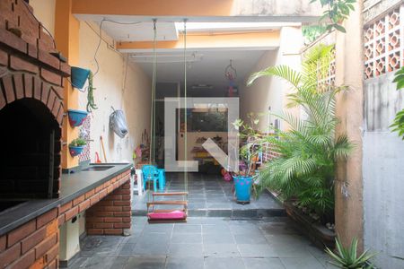 Casa à venda com 98m², 3 quartos e 1 vagaQuintal