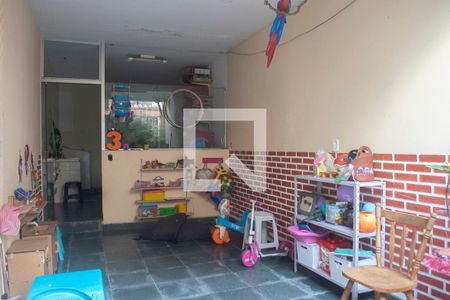 Casa à venda com 98m², 3 quartos e 1 vagaQuintal