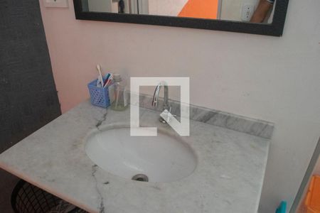 Banheiro Quarto 1 de casa à venda com 3 quartos, 98m² em Jardim São Paulo, São Paulo