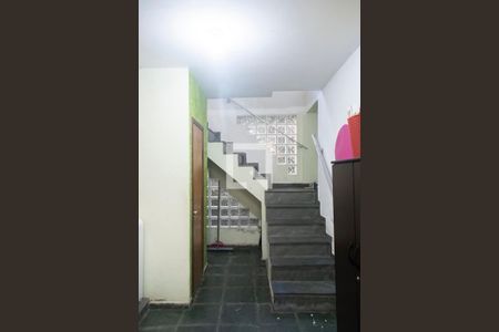 Casa à venda com 98m², 3 quartos e 1 vagaÁrea de Serviço