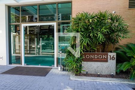 Apartamento para alugar com 96m², 2 quartos e 1 vaga Apartamento para alugar com 96m², 2 quartos e 1 vagaEntrada