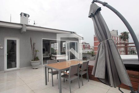 Apartamento para alugar com 235m², 3 quartos e 2 vagasPiscina