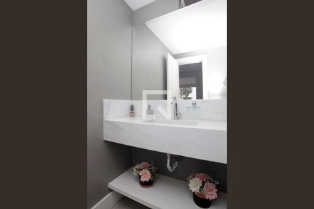 Apartamento para alugar com 235m², 3 quartos e 2 vagasBanheiro 3