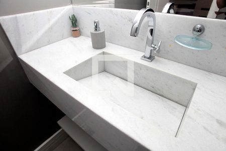 Apartamento para alugar com 235m², 3 quartos e 2 vagasBanheiro 3