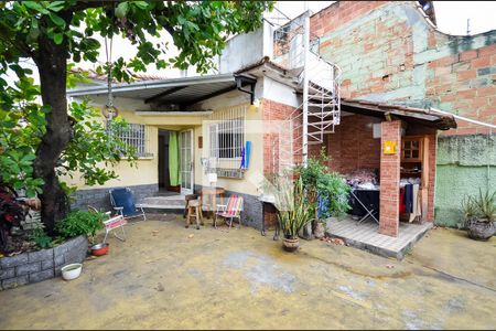 Casa à venda com 150m², 3 quartos e 1 vagaÁrea de Serviço