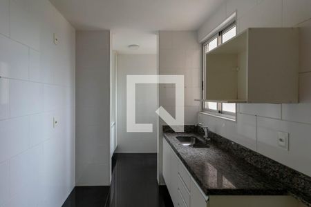 Apartamento para alugar com 67m², 2 quartos e 2 vagasCozinha e Área de Serviço