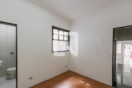 Suíte de casa à venda com 2 quartos, 109m² em Jardim Fernandes, São Paulo