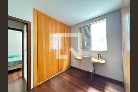 Apartamento à venda com 360m², 4 quartos e 2 vagasQuarto 1
