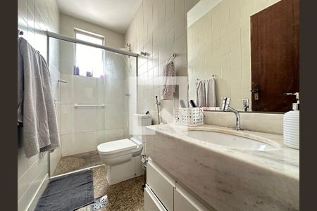 Apartamento à venda com 360m², 4 quartos e 2 vagasBanheiro 2