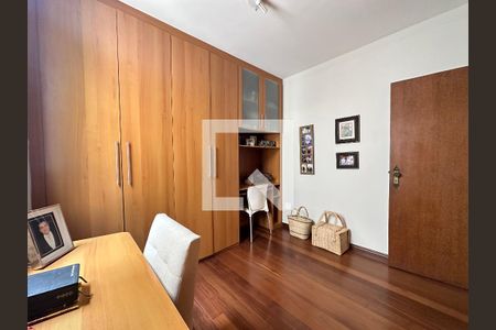 Apartamento à venda com 360m², 4 quartos e 2 vagasQuarto 1