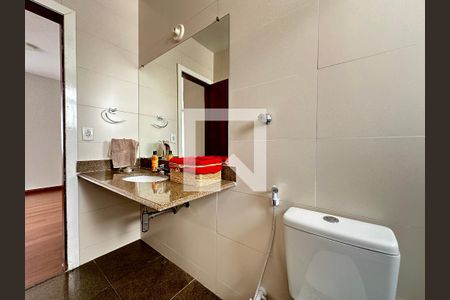 Apartamento à venda com 360m², 4 quartos e 2 vagasBanheiro 3