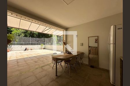 Apartamento à venda com 360m², 4 quartos e 2 vagasÁrea Externa