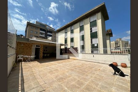 Apartamento à venda com 360m², 4 quartos e 2 vagasÁrea Externa