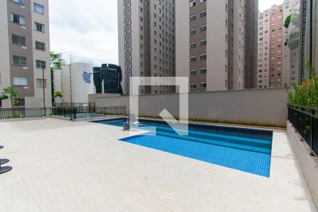 Apartamento à venda com 34m², 2 quartos e sem vagaÁrea Comum - Piscina