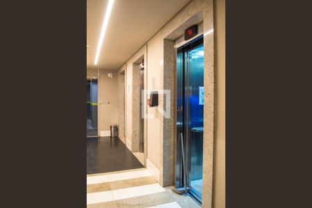 Apartamento à venda com 58m², 2 quartos e 1 vagaÁrea comum