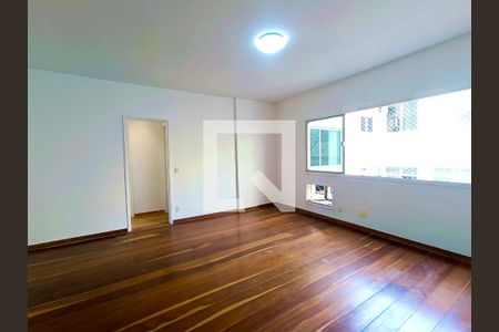 Sala de apartamento à venda com 2 quartos, 109m² em Lagoa, Rio de Janeiro