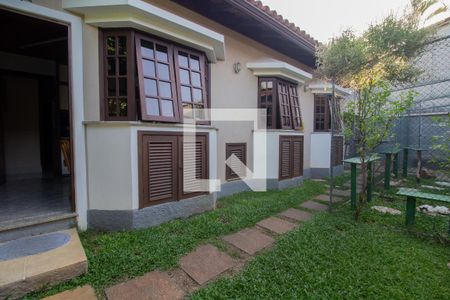 Casa à venda com 550m², 4 quartos e 5 vagasQuintal