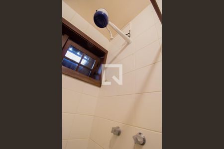 Casa à venda com 550m², 4 quartos e 5 vagasBanheiro de serviço