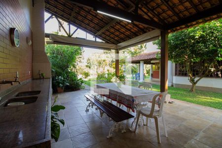 Casa à venda com 550m², 4 quartos e 5 vagasÁrea comum - Churrasqueira