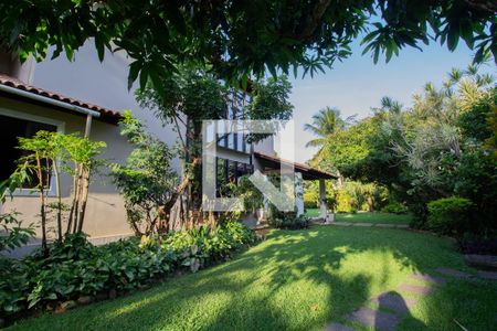 Casa à venda com 550m², 4 quartos e 5 vagasQuintal