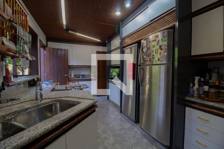 Casa à venda com 550m², 4 quartos e 5 vagasCozinha