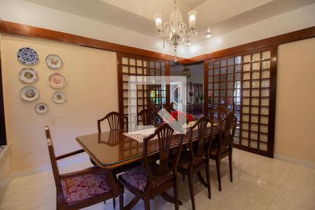 Casa à venda com 550m², 4 quartos e 5 vagasSala de Jantar