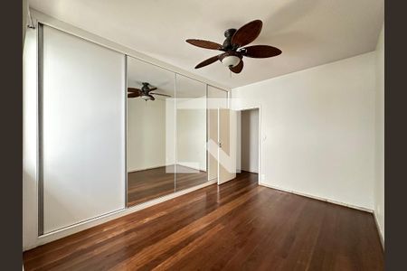 Apartamento à venda com 350m², 4 quartos e 4 vagas Apartamento à venda com 350m², 4 quartos e 4 vagasQuarto 2