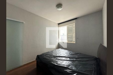 Apartamento à venda com 350m², 4 quartos e 4 vagas Apartamento à venda com 350m², 4 quartos e 4 vagasQuarto 1