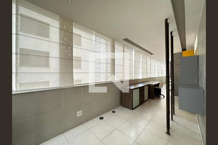 Apartamento à venda com 350m², 4 quartos e 4 vagas Apartamento à venda com 350m², 4 quartos e 4 vagasCozinha