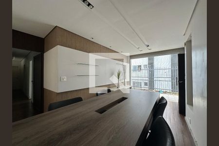 Apartamento à venda com 350m², 4 quartos e 4 vagas Apartamento à venda com 350m², 4 quartos e 4 vagasSala 2