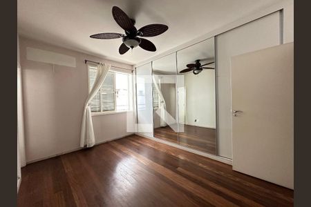 Apartamento à venda com 350m², 4 quartos e 4 vagas Apartamento à venda com 350m², 4 quartos e 4 vagasQuarto 2