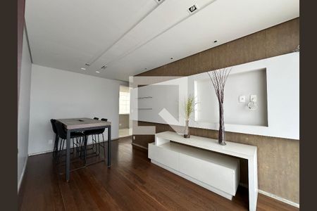 Apartamento à venda com 350m², 4 quartos e 4 vagas Apartamento à venda com 350m², 4 quartos e 4 vagasSala 2