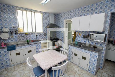 Apartamento à venda com 290m², 4 quartos e 1 vagaCozinha