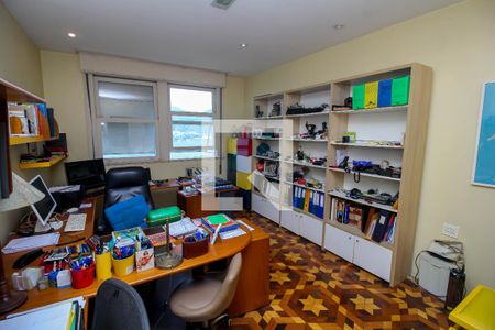 Apartamento à venda com 290m², 4 quartos e 1 vagaÁrmario