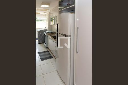 Apartamento à venda com 50m², 2 quartos e 1 vaga Apartamento à venda com 50m², 2 quartos e 1 vagaCozinha - Armários