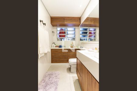 Apartamento à venda com 83m², 2 quartos e sem vagaBanheiro