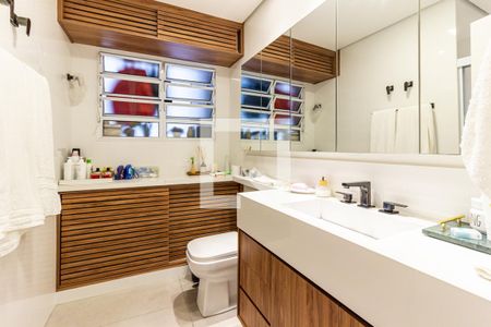 Apartamento à venda com 83m², 2 quartos e sem vagaBanheiro