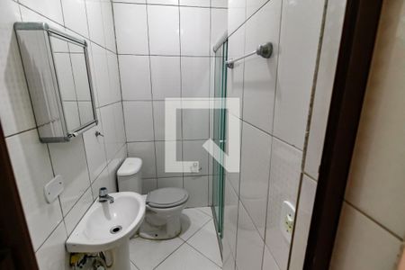 Banheiro de casa para alugar com 1 quarto, 50m² em Jardim Pazini, Taboão da Serra