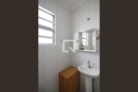 Casa à venda com 261m², 4 quartos e 2 vagasBanheiro Social 