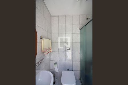 Casa à venda com 261m², 4 quartos e 2 vagasBanheiro de serviço