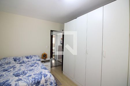 Casa à venda com 261m², 4 quartos e 2 vagasQuarto 2 Casa 2 